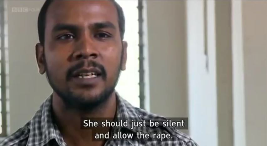 Avrebbe dovuto stare zitta e farsi lasciare stuprare (fonte: YouTube.com)