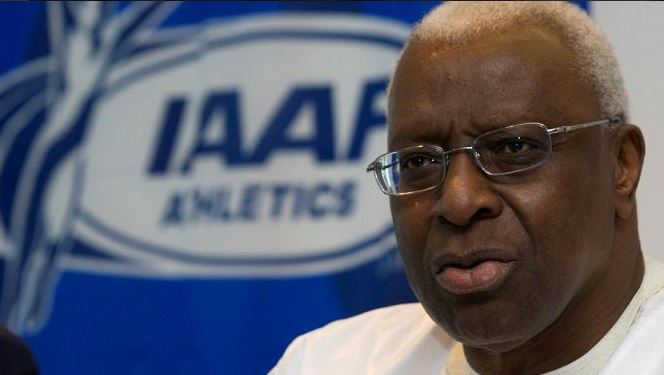 L'ex presidente della IAAF Lamine Diack, anche lui coinvolto nello scandalo doping